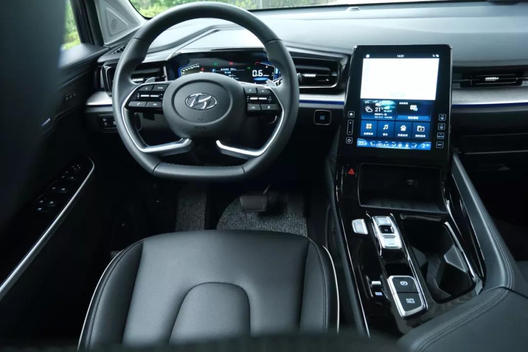 北京现代库斯途2024款落地价,现代库斯途2.0t7座实际油耗