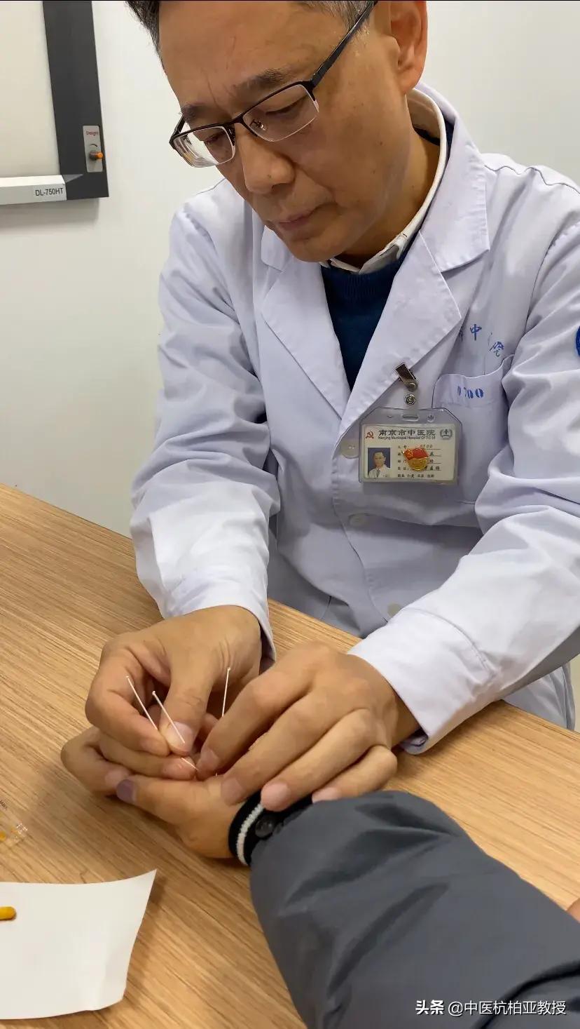 腱鞘炎预防可以热敷,腱鞘炎忌吃什么