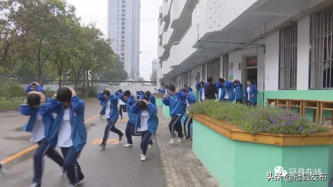 我县开展全民国防教育日宣传活动,全民国防教育日现场宣传活动报道