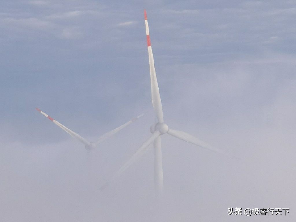 云浮风车山露营看星星,云浮罗定风车山夜晚