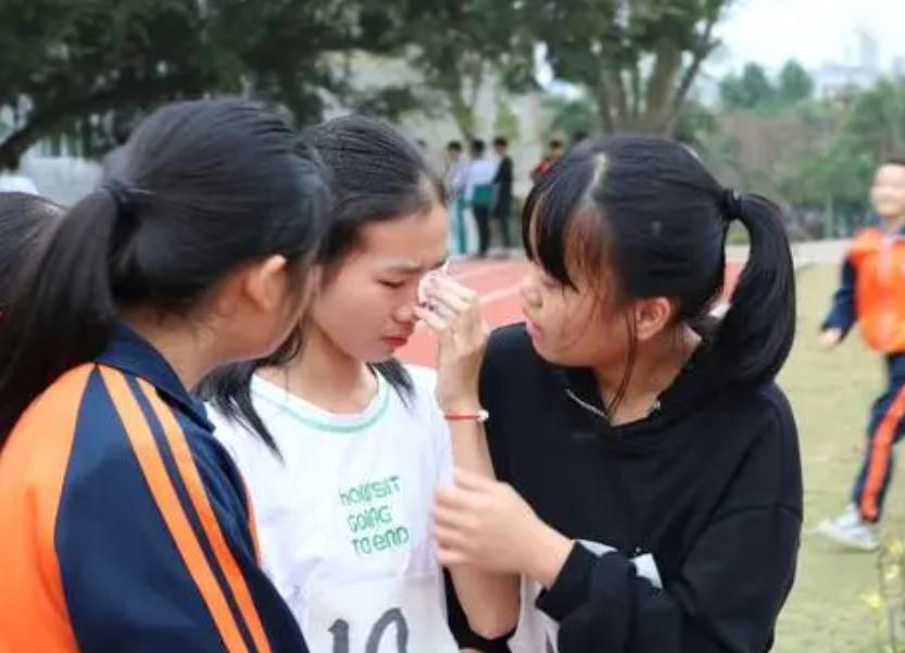 中考300多分读普高还是职高,中考考不到500分怎么补救