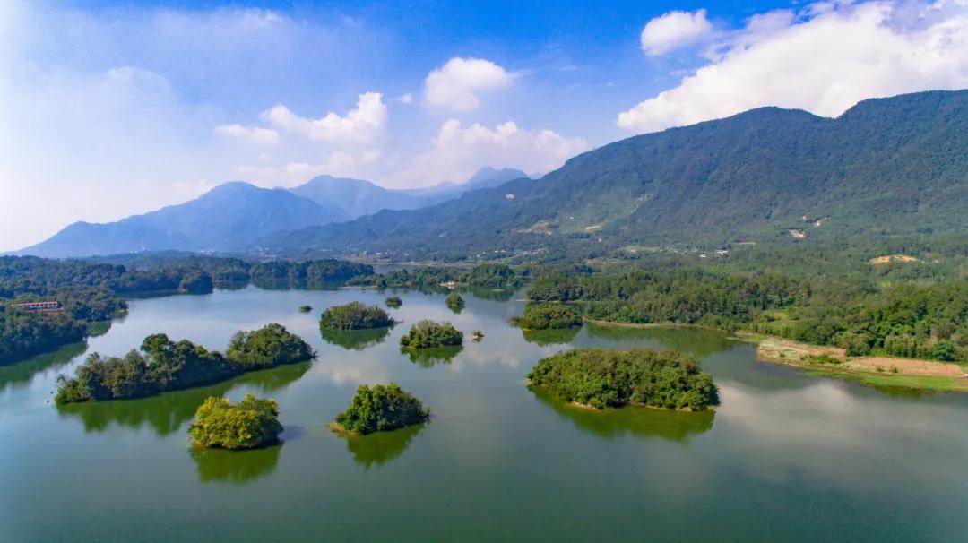 沸水何处觅芳踪？西游记里，白水湖边，灵秀呼之欲出