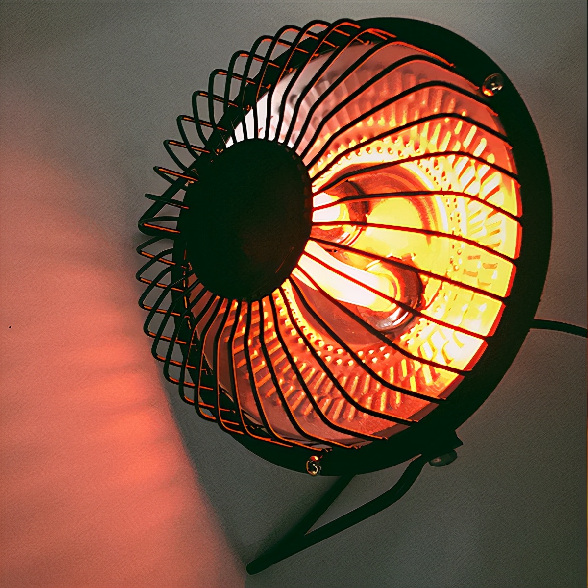 空调取暖和电暖气取暖哪个费电,电暖器什么样的好用又便宜