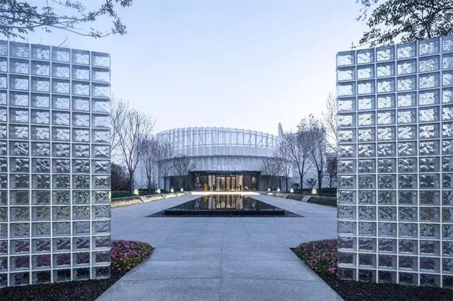 烟台华星中瑞北欧公园,烟台华星中瑞北欧公园为什么便宜