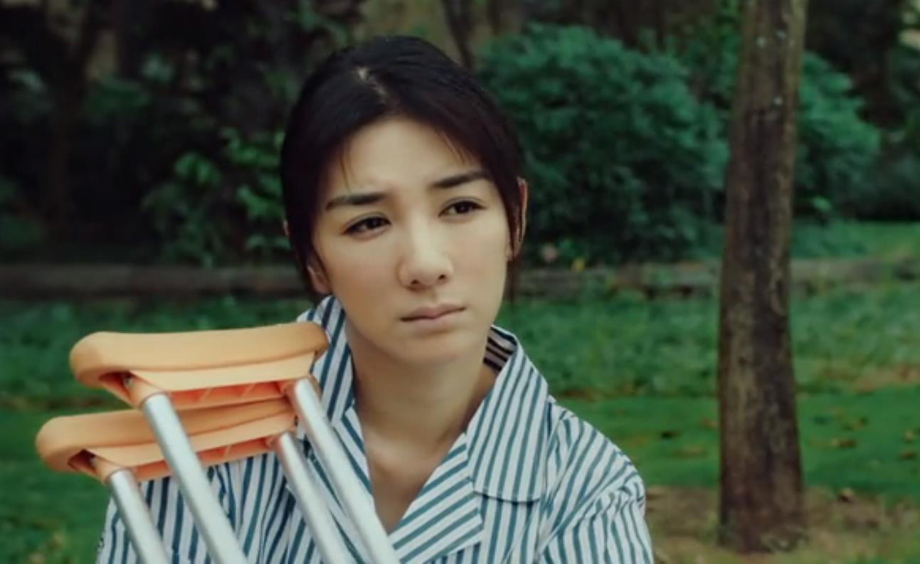 黄奕为什么会陷入低谷,黄奕跌入低谷