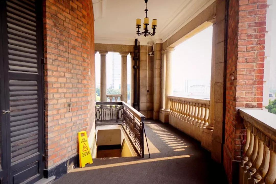 粤海关见证了千年商都的繁华,粤海关大楼钟楼内部