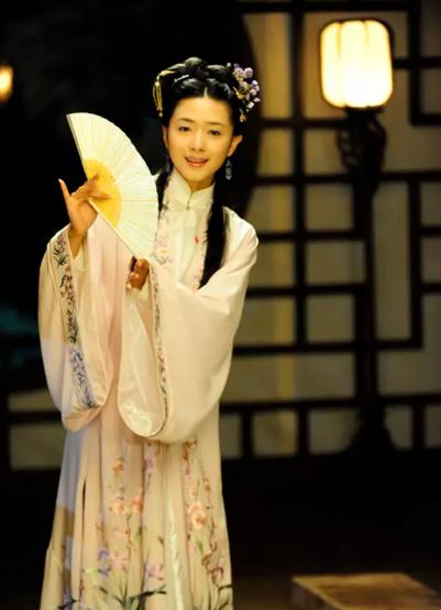 万茜与刘璇,万茜回应与刘璇撞脸