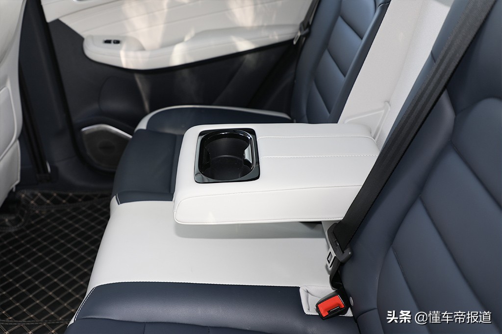 上汽名爵mg领航suv自动挡价格多少,运动轿车与家用轿车乘坐体验