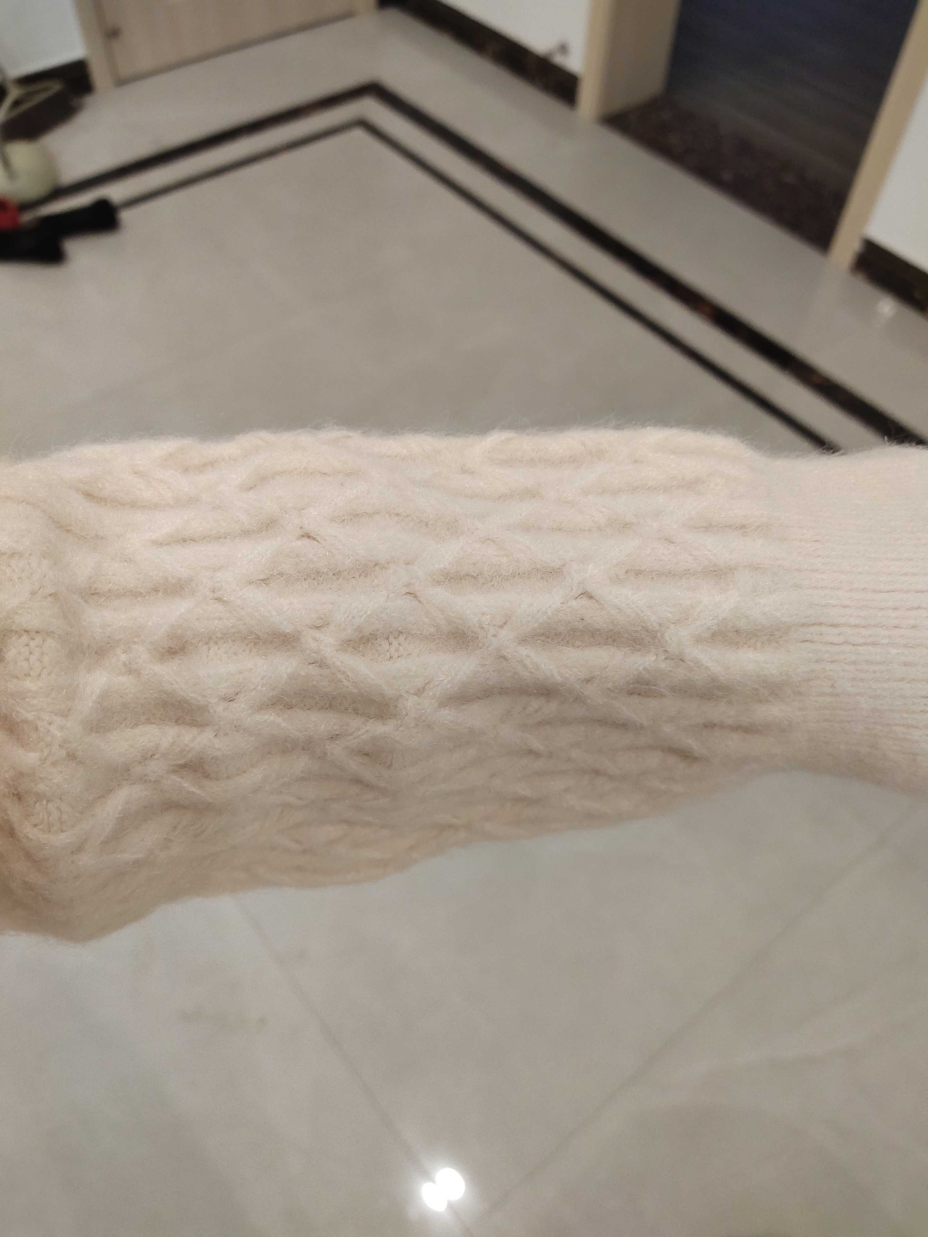 天气多少度的时候适合穿高领毛衣,天越来越冷了记得穿高领毛衣