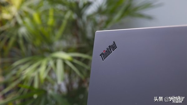 thinkpadx1carbon2019拆机,thinkpadx1carbon2021款发布会