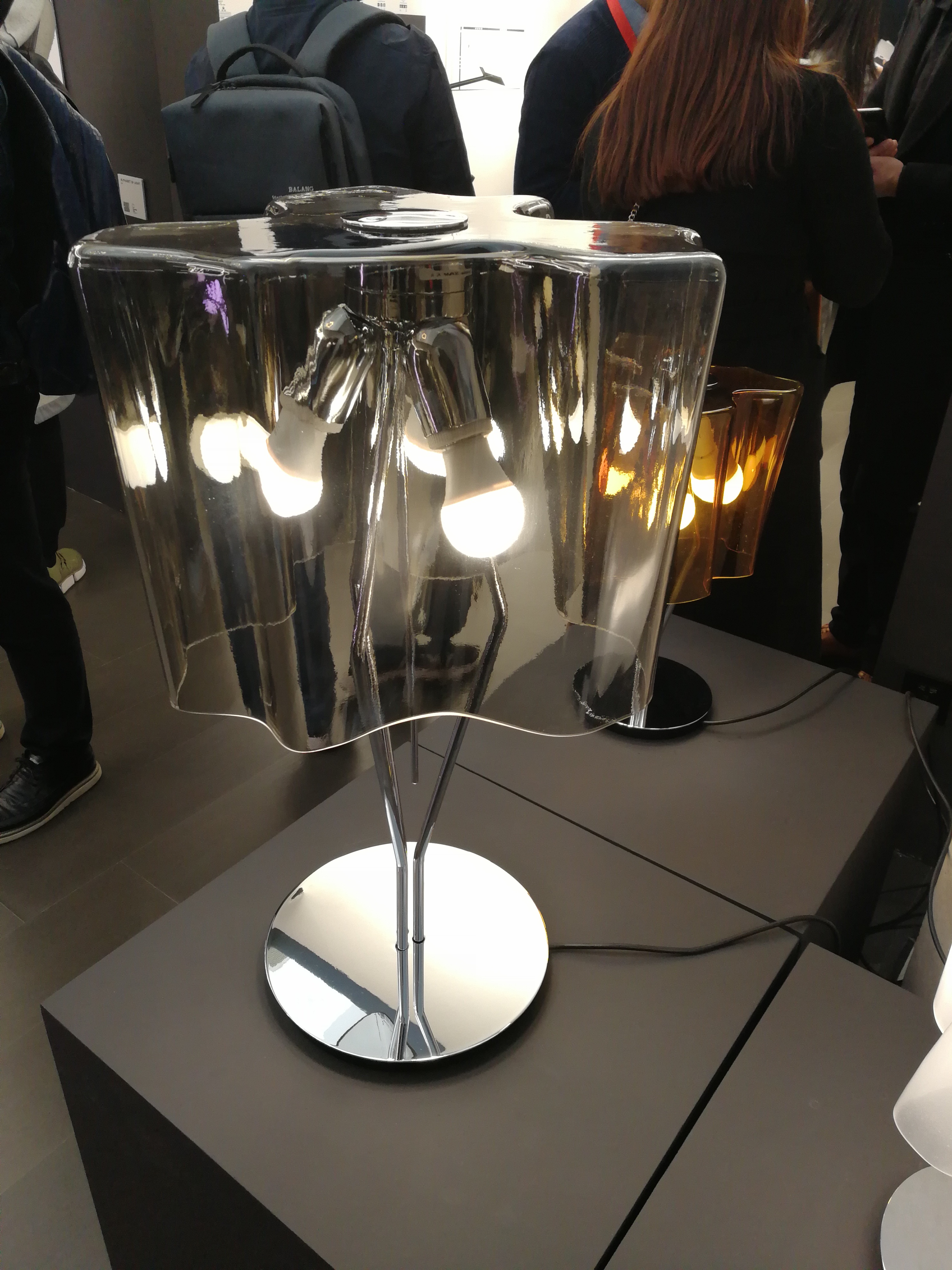 米兰家具展灯具,米兰国际家具展2004