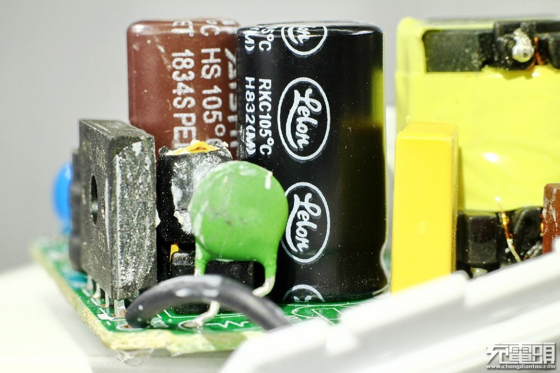 oppo手机电源适配器怎么拆开,拆解报告oppo240w无线快充手机