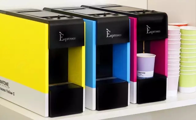 流行色的解释,潘通流行色是怎么确定的