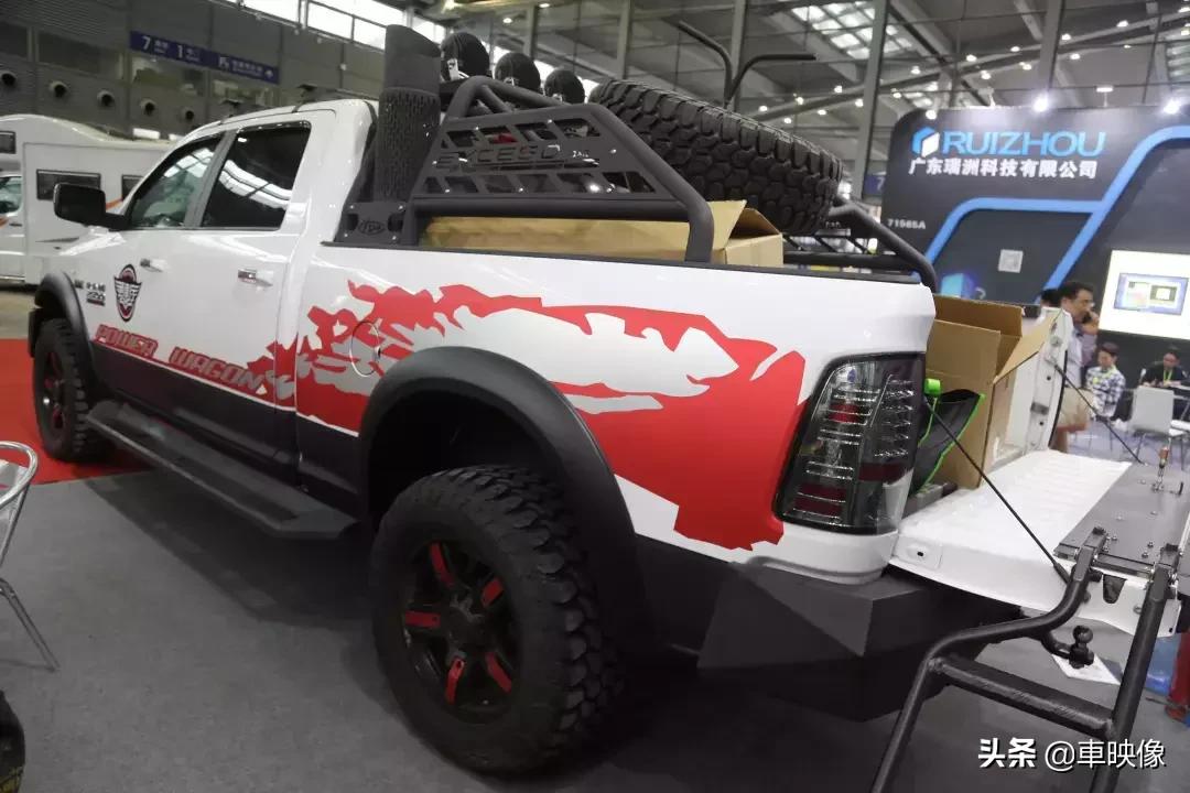 道奇公羊长角号限量版越野视频,道奇公羊ram1500trx越野视频