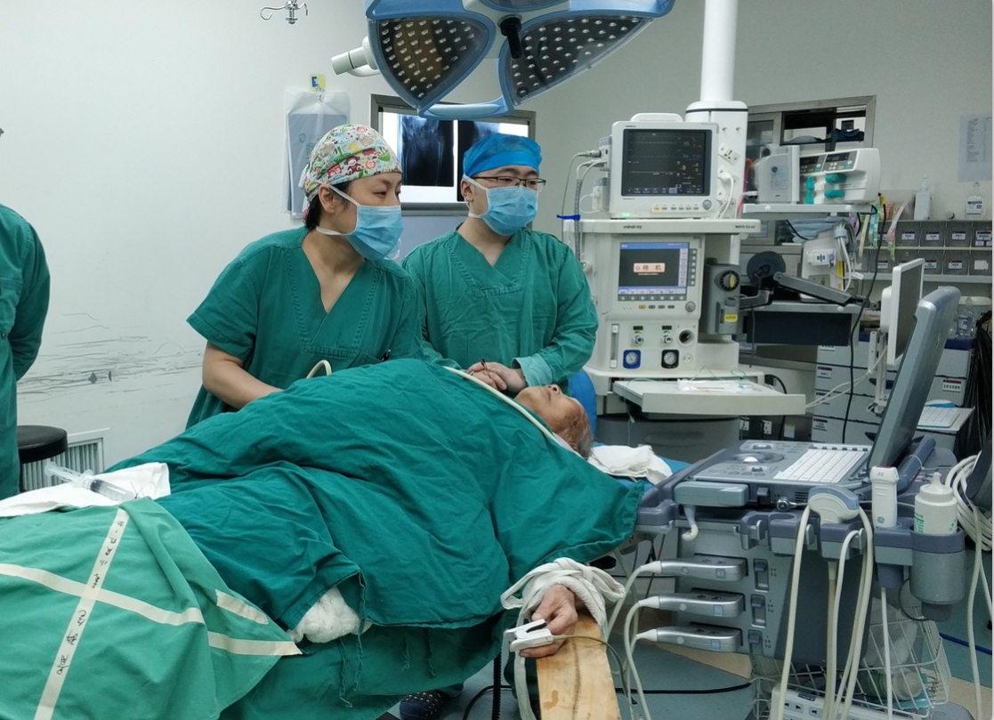 医院紧急开通绿色通道,80多岁老人开通绿色通道进行手术