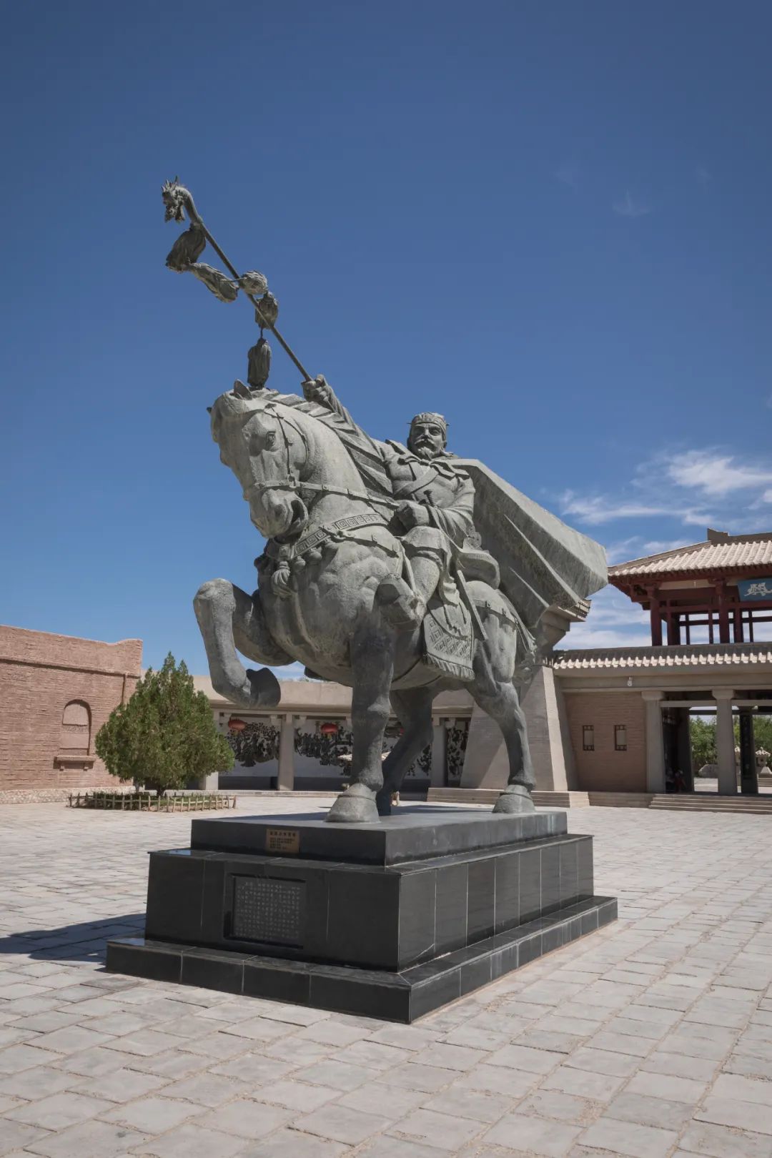 敦煌为什么会是佛教圣地,敦煌为什么能闻名世界