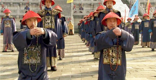 清朝多大的官才能称为中堂？中堂与中丞谁的官职更高？