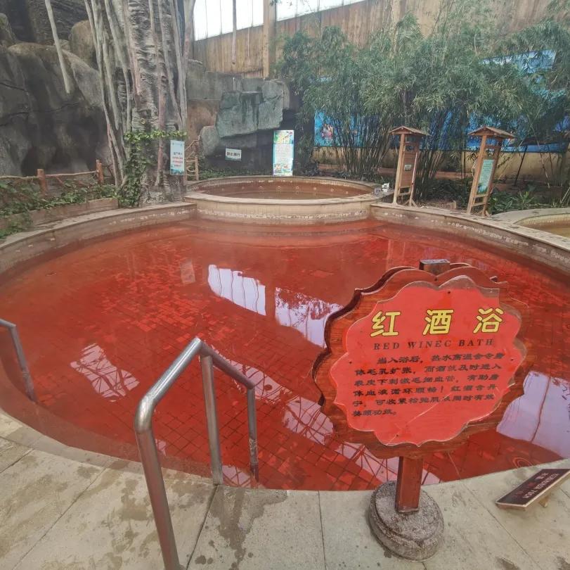 新盈泰温泉度假村视频,新盈泰生态温泉度假村冬季