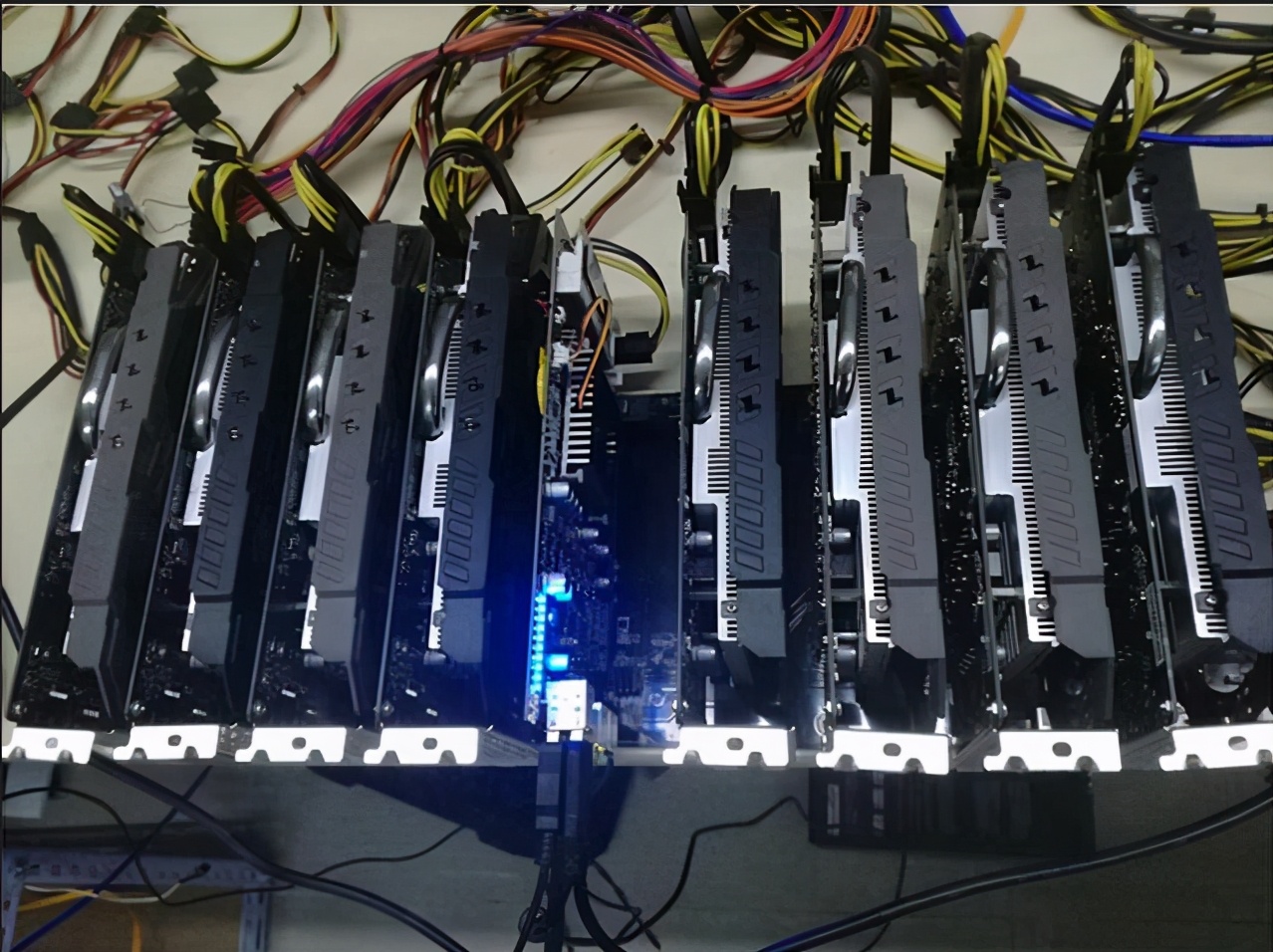 新型成瘾性疾病——“显卡瘾”，建议电疗