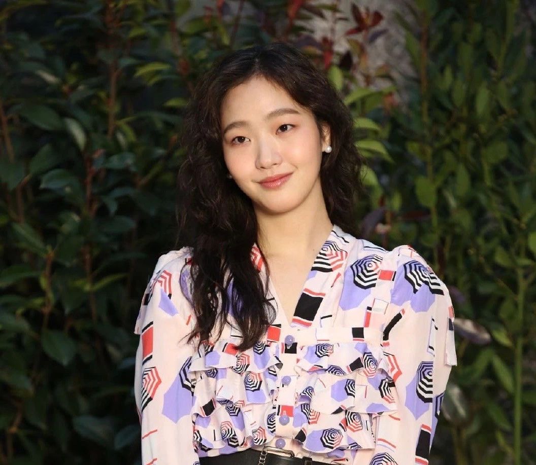 对自己的美色一无所知,对自己的美貌浑然不知