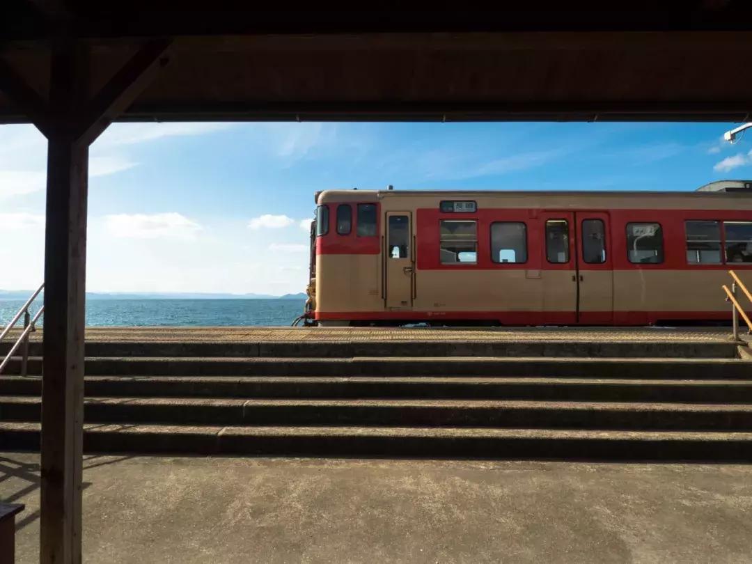新海诚的唯美动画,新海诚日漫治愈风景