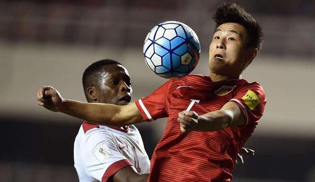 武磊替补世界级停球,武磊的世界级停球