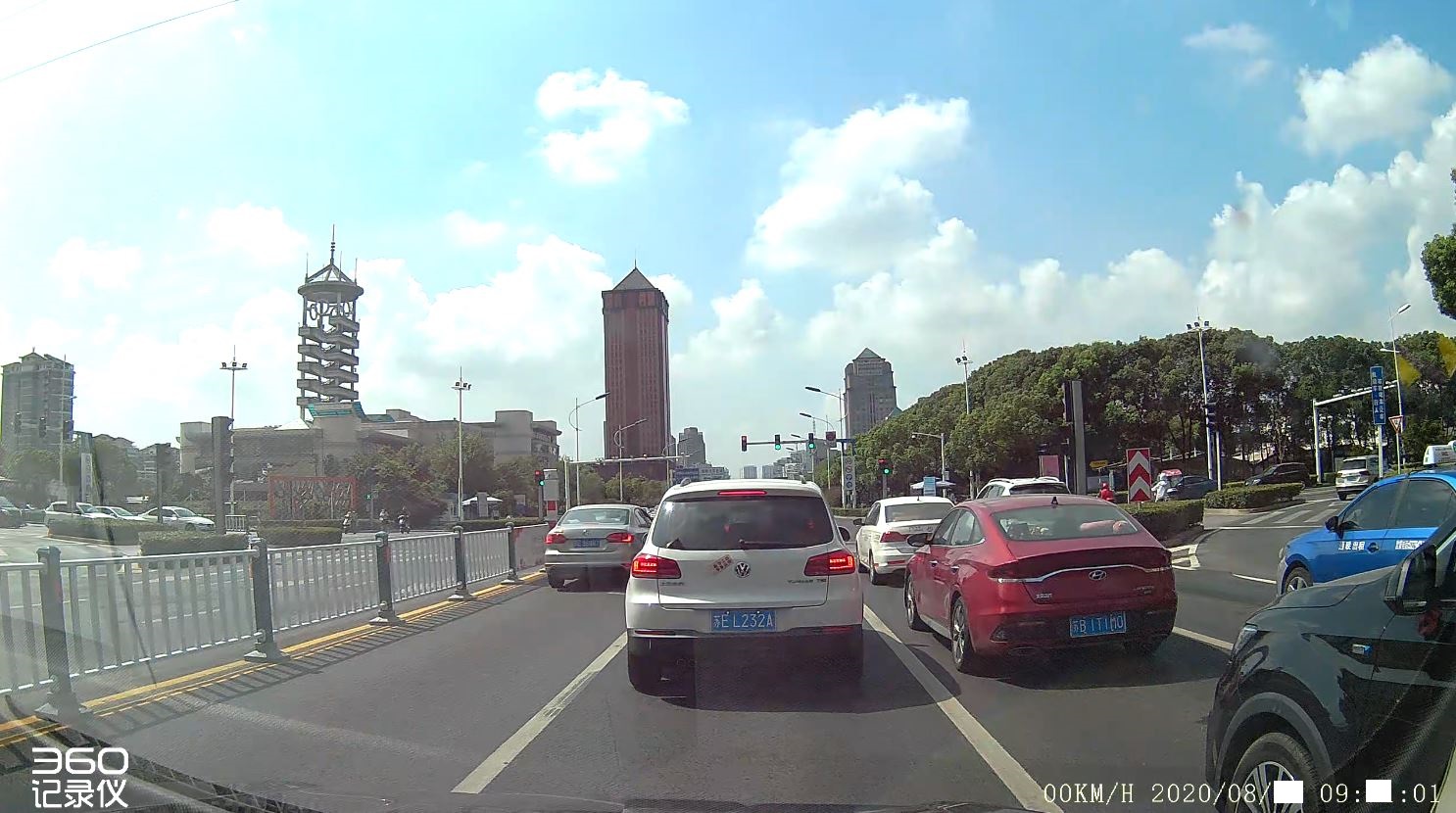 360记录仪g580与g600哪个好用,360g580行车记录仪怎么样