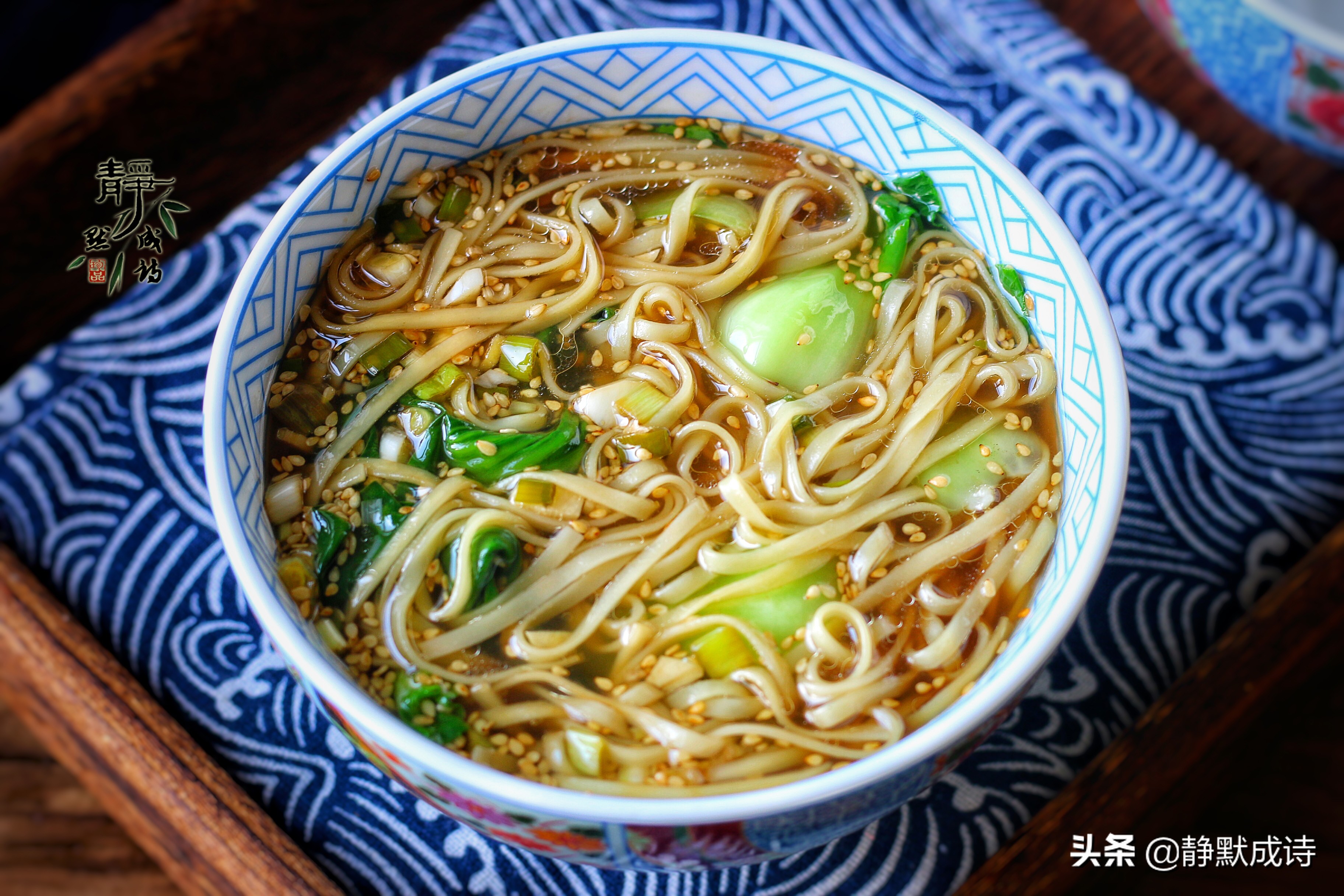 挂面的简单做法好吃到爆,挂面最好吃的做法家常