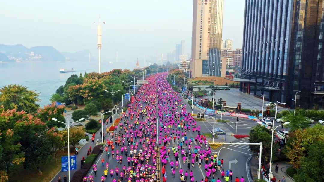 马拉松训练计划2小时10分,全程马拉松训练计划16周