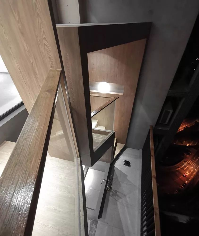 居民楼旧房改造成民宿风格,爆改旧楼成民宿