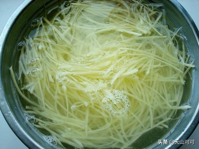 炒土豆丝总糊锅是什么原因,炒土豆丝糊锅怎么解决