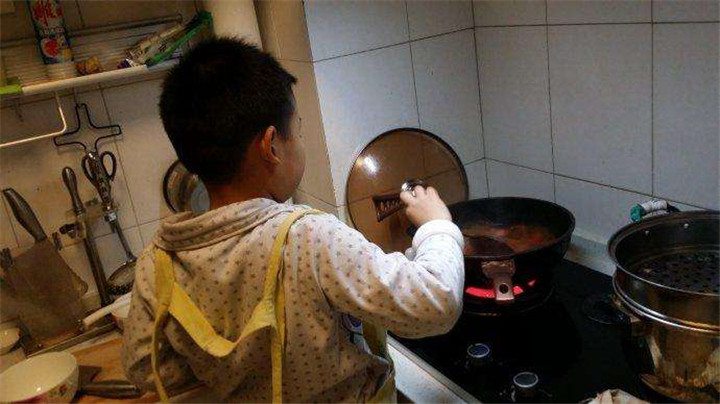 男孩性格太娘怎么办,男孩容易受原生家庭不良习惯影响