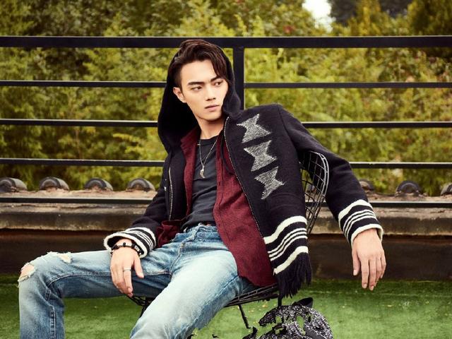 许凯的帅气穿搭超有范,许凯穿什么衣服好看