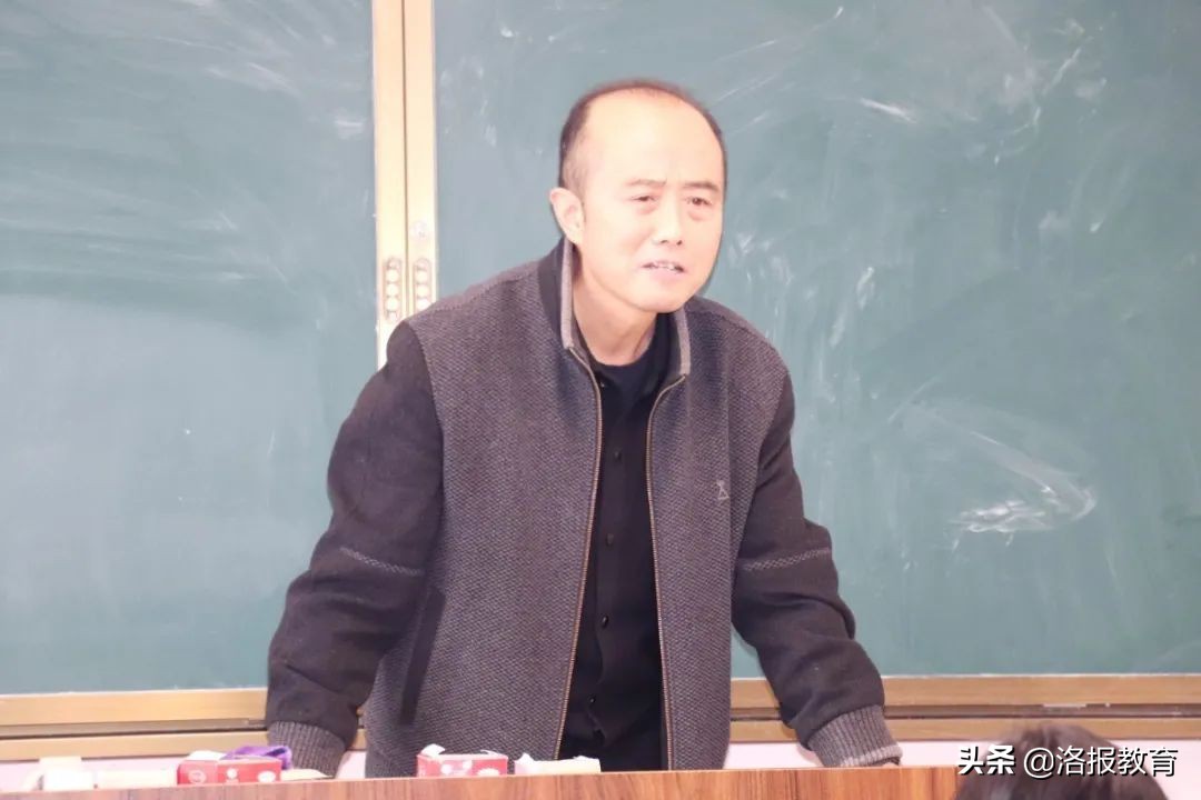 教师风采展环创,教师风采艺术展