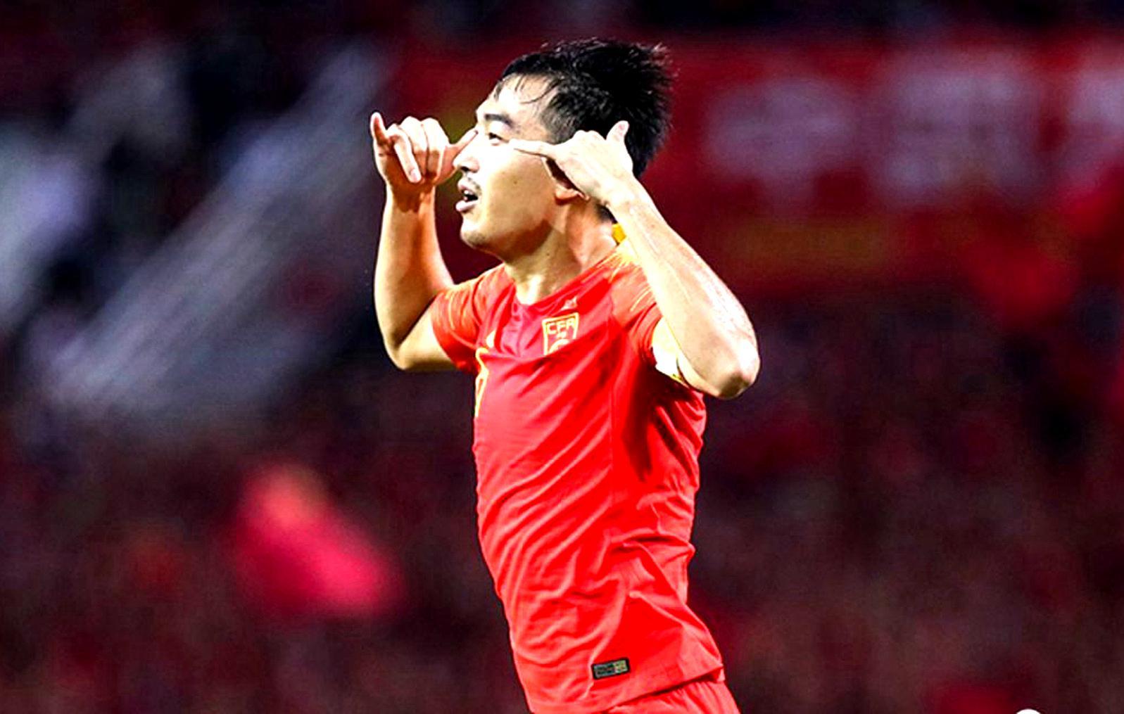 国足放弃回防,冯潇霆19年亚洲杯对泰国过人