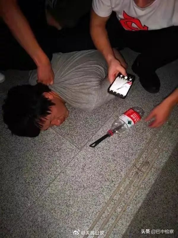 女主播被“外卖员”*暴强**，骇人细节曝光：那些恐怖故事，都是真的