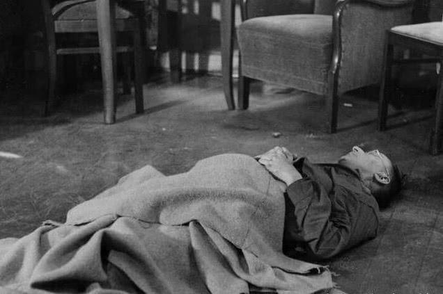 二战纳粹集中营女魔头,二战被俘虏德军老照片