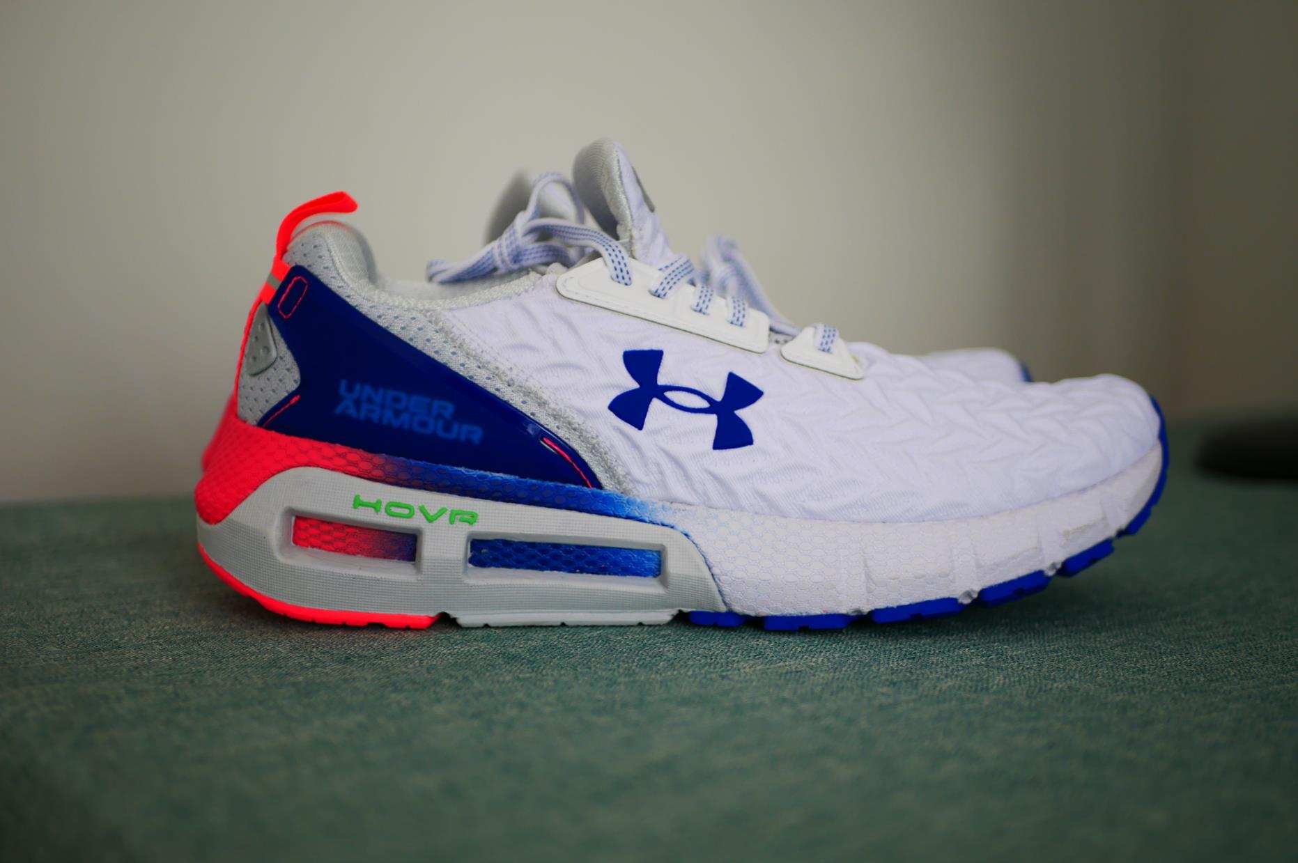 始于颜值忠于舒适鞋子,安德玛clone测评