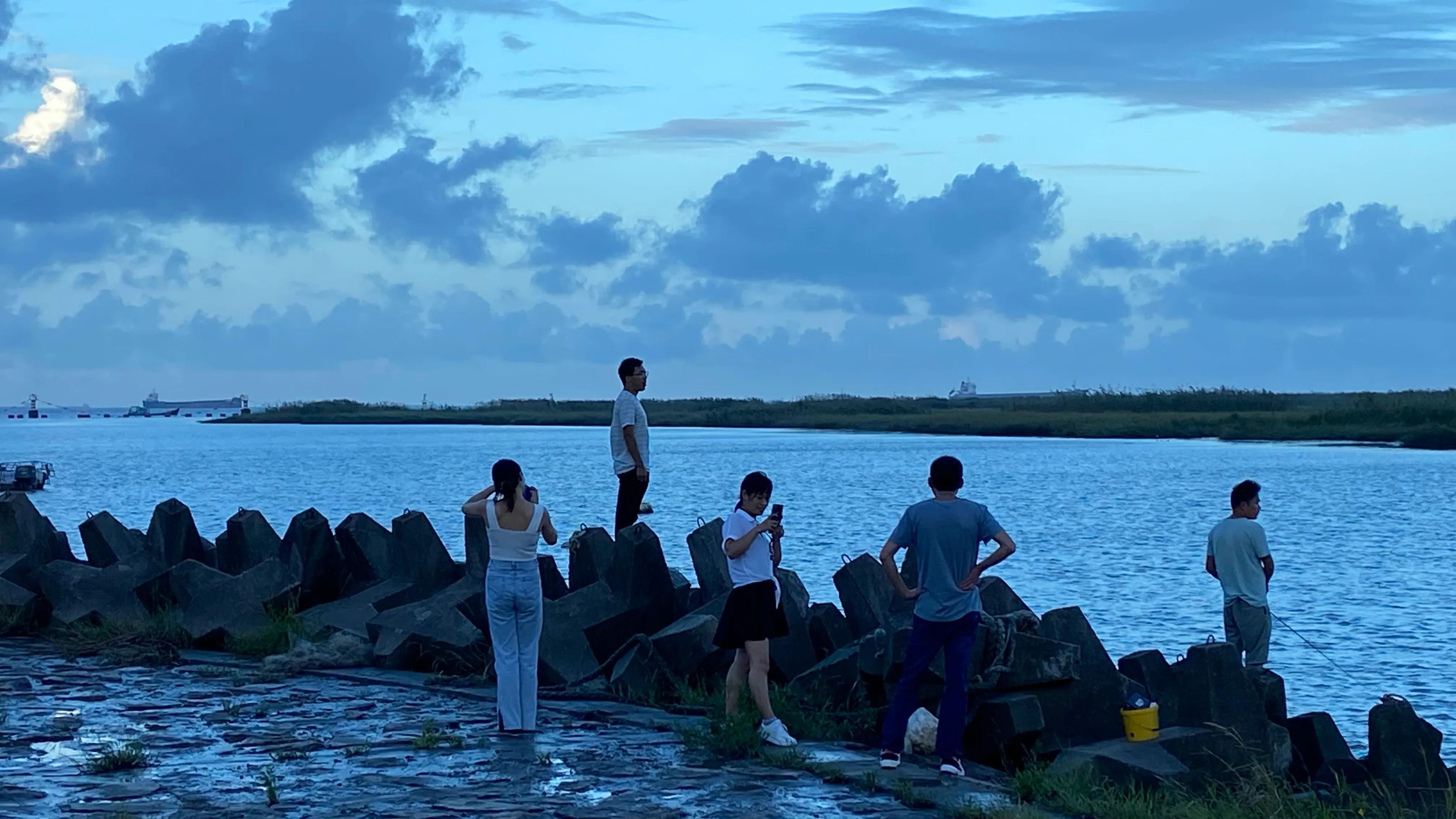 上海哪个地方能看到真正的大海,上海最近景色最好的大海