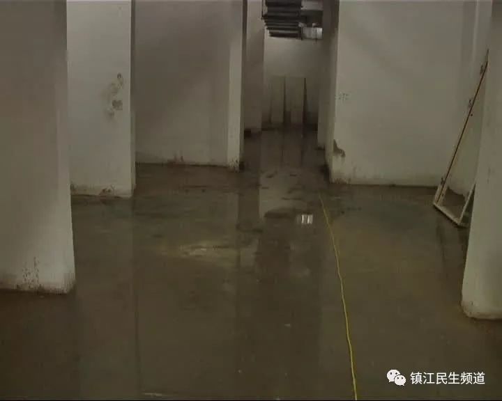 邯郸美的城顶楼漏水,美的城三期别墅