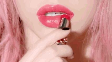 张韶涵口红色号春晚,张韶涵3ce口红