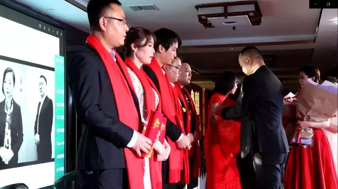 最牛装饰公司展厅布置,最牛网红装饰公司