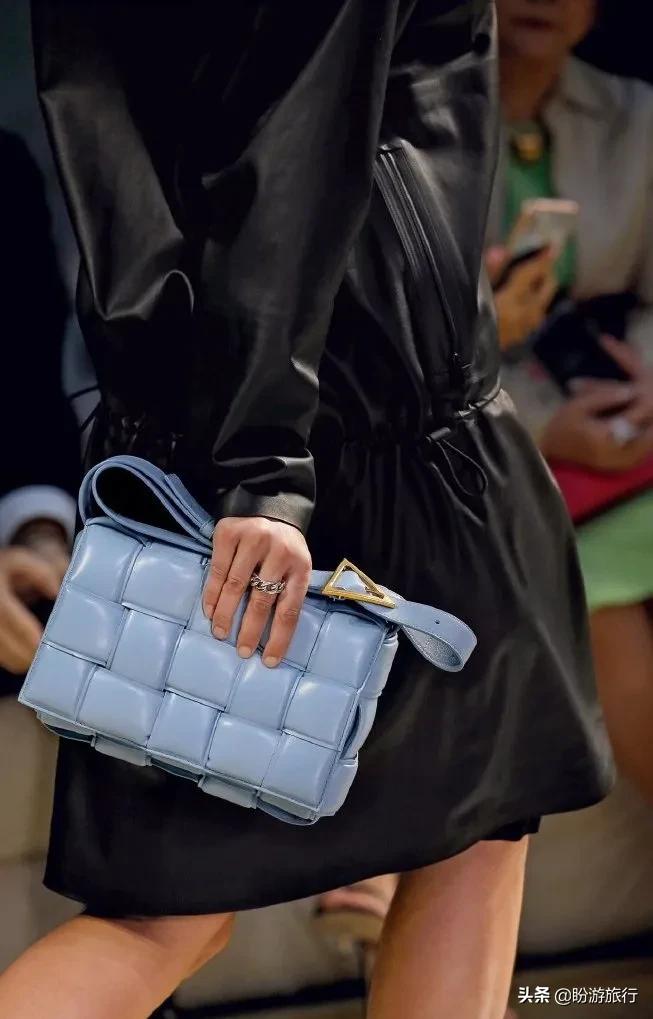 520送女友几个礼物合适,520应该送礼物给女朋友吗