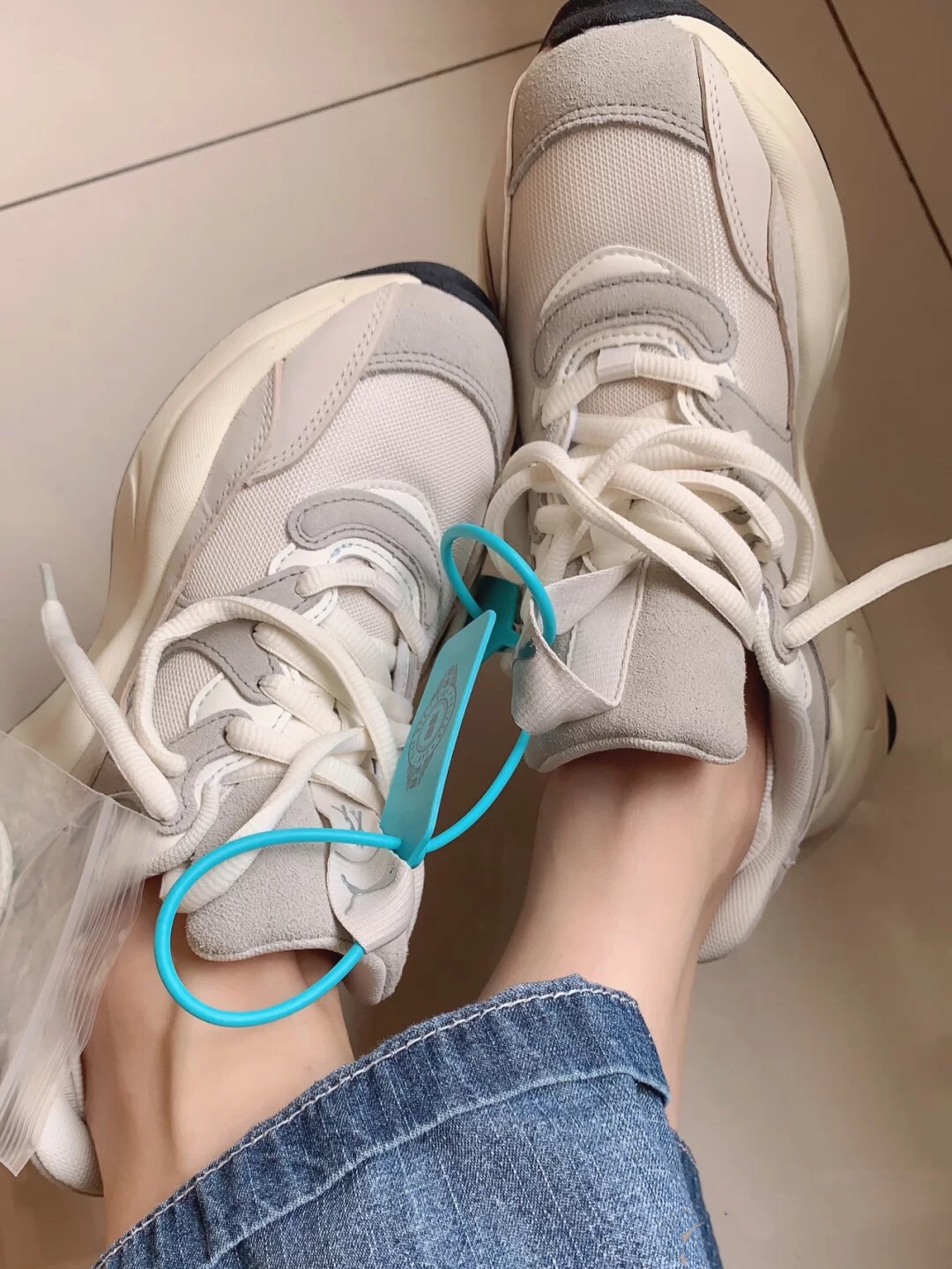 好看且增高的全脚掌运动鞋,超好看洋气运动鞋