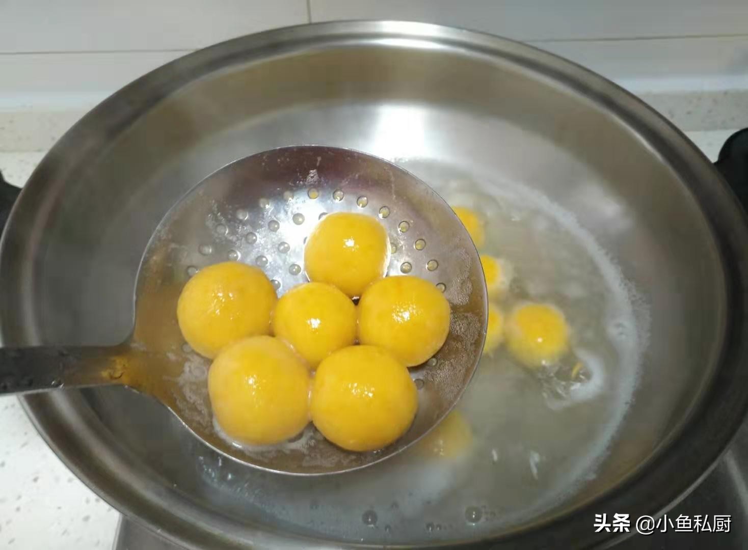 在家做的汤圆不硬的做法,汤圆不用炸的家常做法