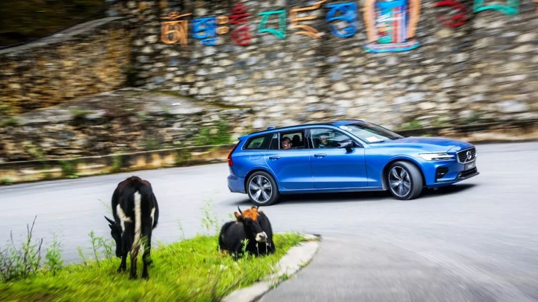 带你领略诗与远方全新沃尔沃v60,试驾沃尔沃v60最新款