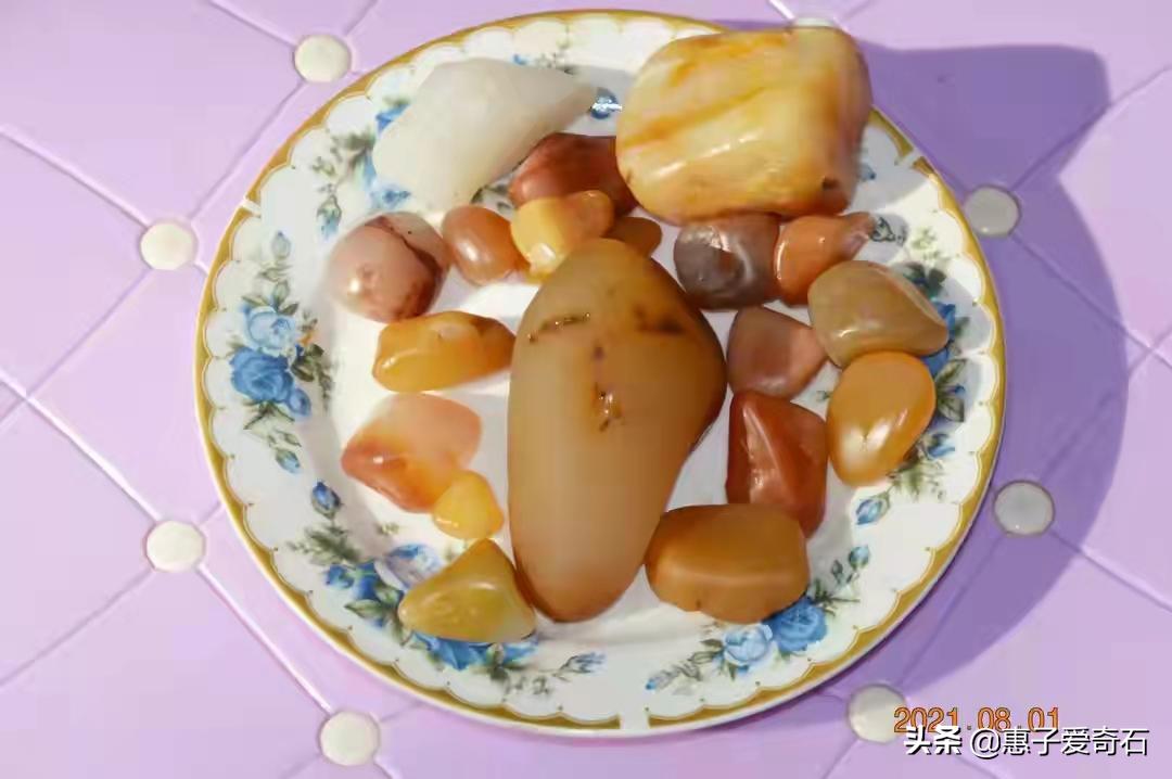 纯正的黄龙玉玉石手串,黄龙玉在玉石中排第几位