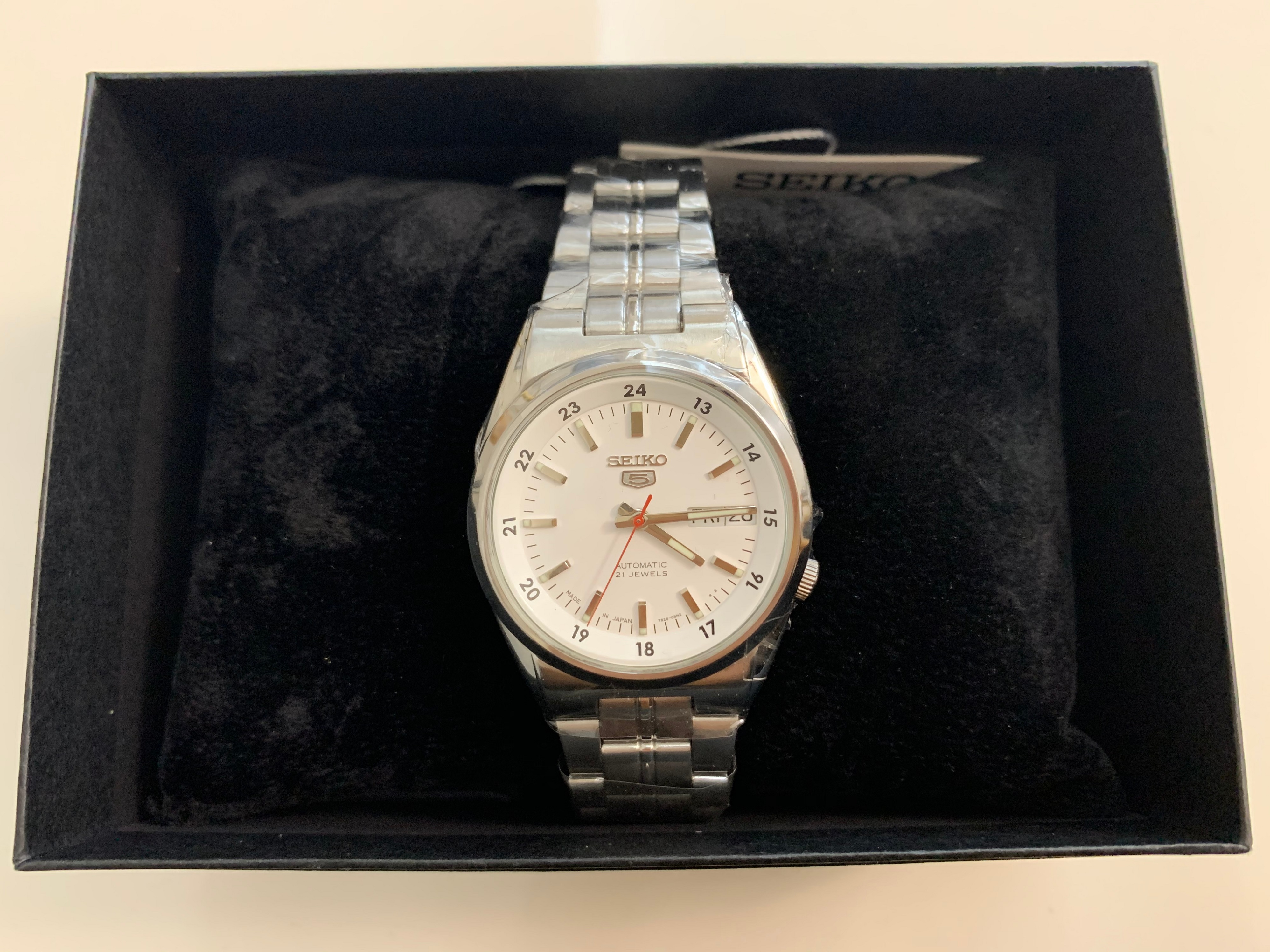 瑞士手表和日本手表哪个比较好,日本最好的手表是哪款