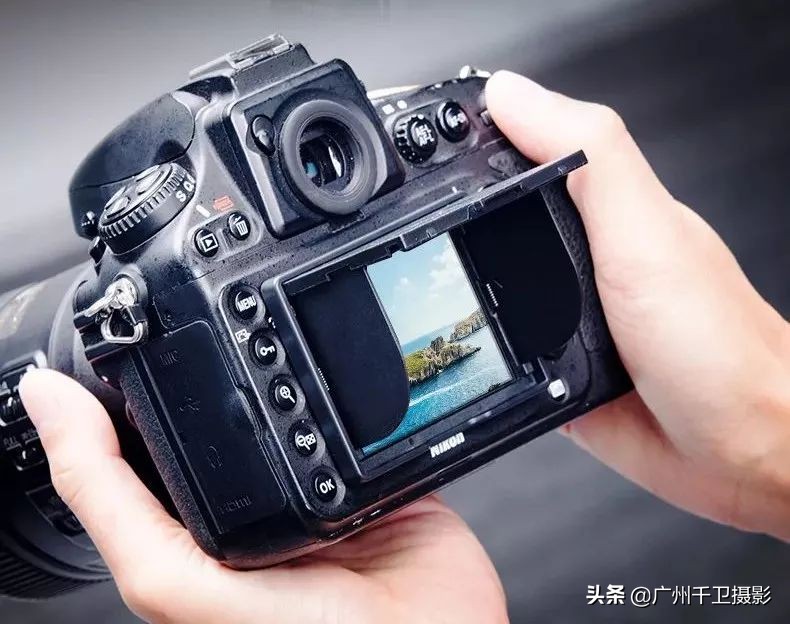 厉害了！给相机贴个膜，没想到整出一套高级装备