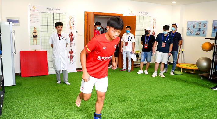 国足前队长爆料,国足前队长回击质疑